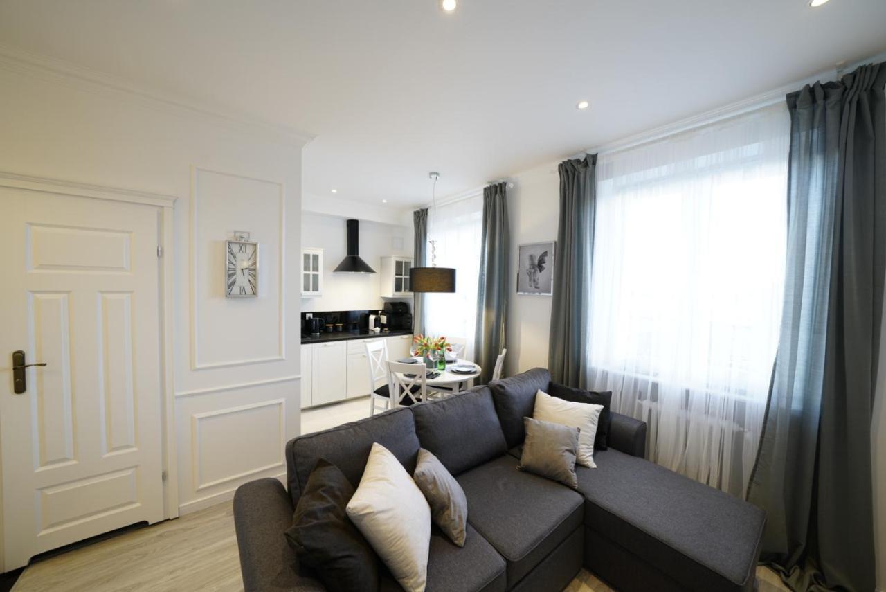 Small Residence - Apartamenty Sienkiewicza キェルツェ エクステリア 写真